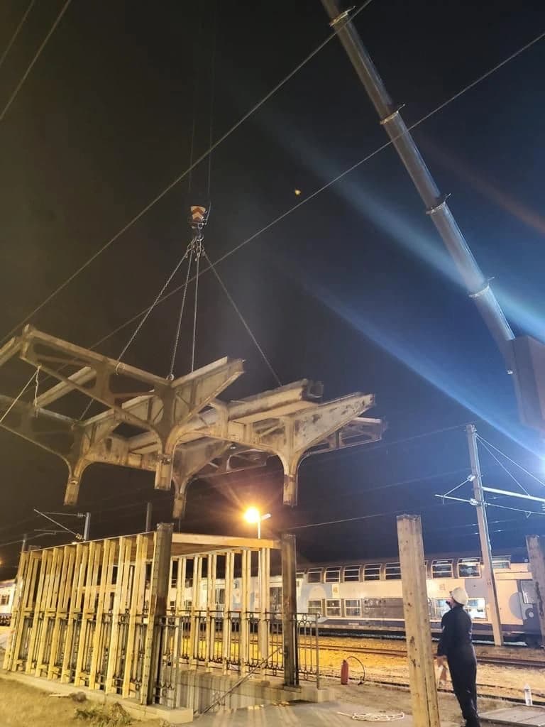 Composer avec les contraintes de site - Accès, exploitation, fenêtres d'intervention, manutention et évacuation modifient profondément la manière d'aborder la phase métal d'un marché à l'autre.